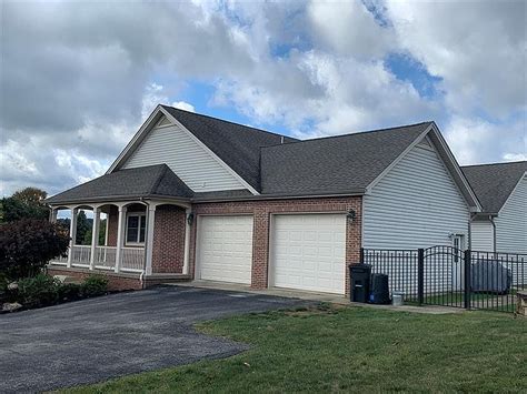 Zillow indiana pa - 130 Newport Dr, Indiana, PA 15701 is currently not for sale. The 1,344 Square Feet single family home is a 3 beds, 2.5 baths property. This home was built in 1978 and last sold on -- for $--. View more property details, sales history